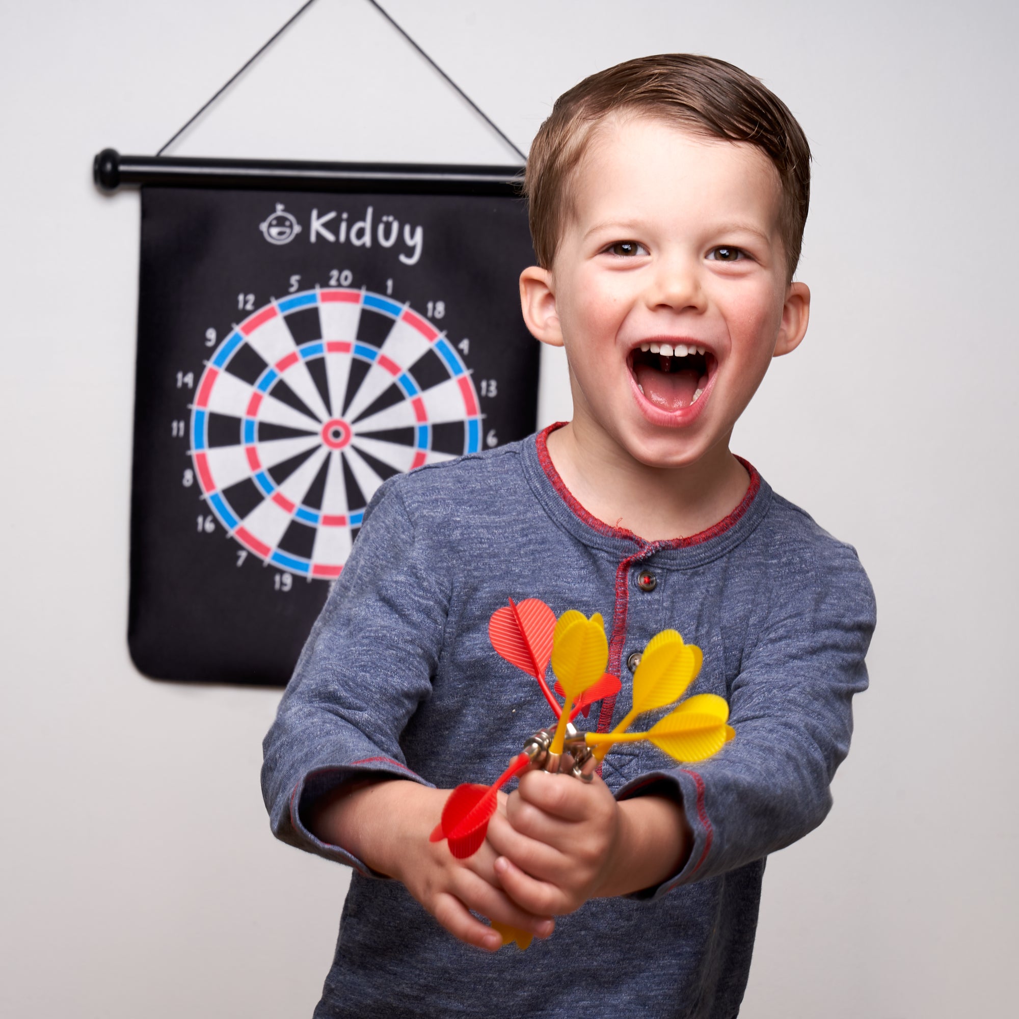 Jeux fléchette Enfant Jeu de flechette Enfant fléchettes Sticky Balls Toy  Set Party Game, Jouets de tir sur Cible, Cadeaux pour garçons Filles 3 4 5  6 7 Ans : : Sports et Loisirs